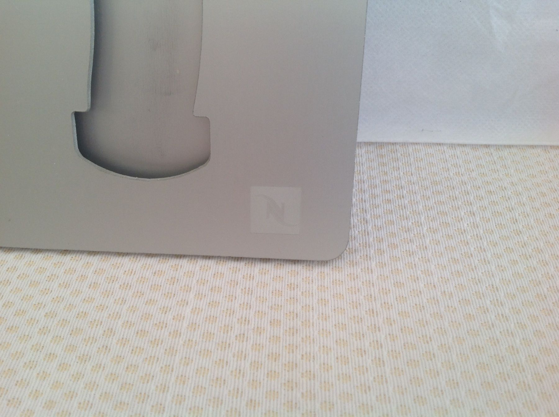 Nespresso Autres pour la gastronomie & hôtellerie: Nespresso - distributeur de capsules – D'occasion à Sion par accroshoes 3