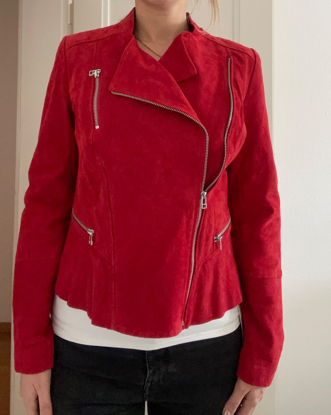 C&A Giacche: Rote Wildlederjacke Grösse M neu – Nuovo e nell'imballaggio originale da Münchenstein venduto da nel_57mj 1