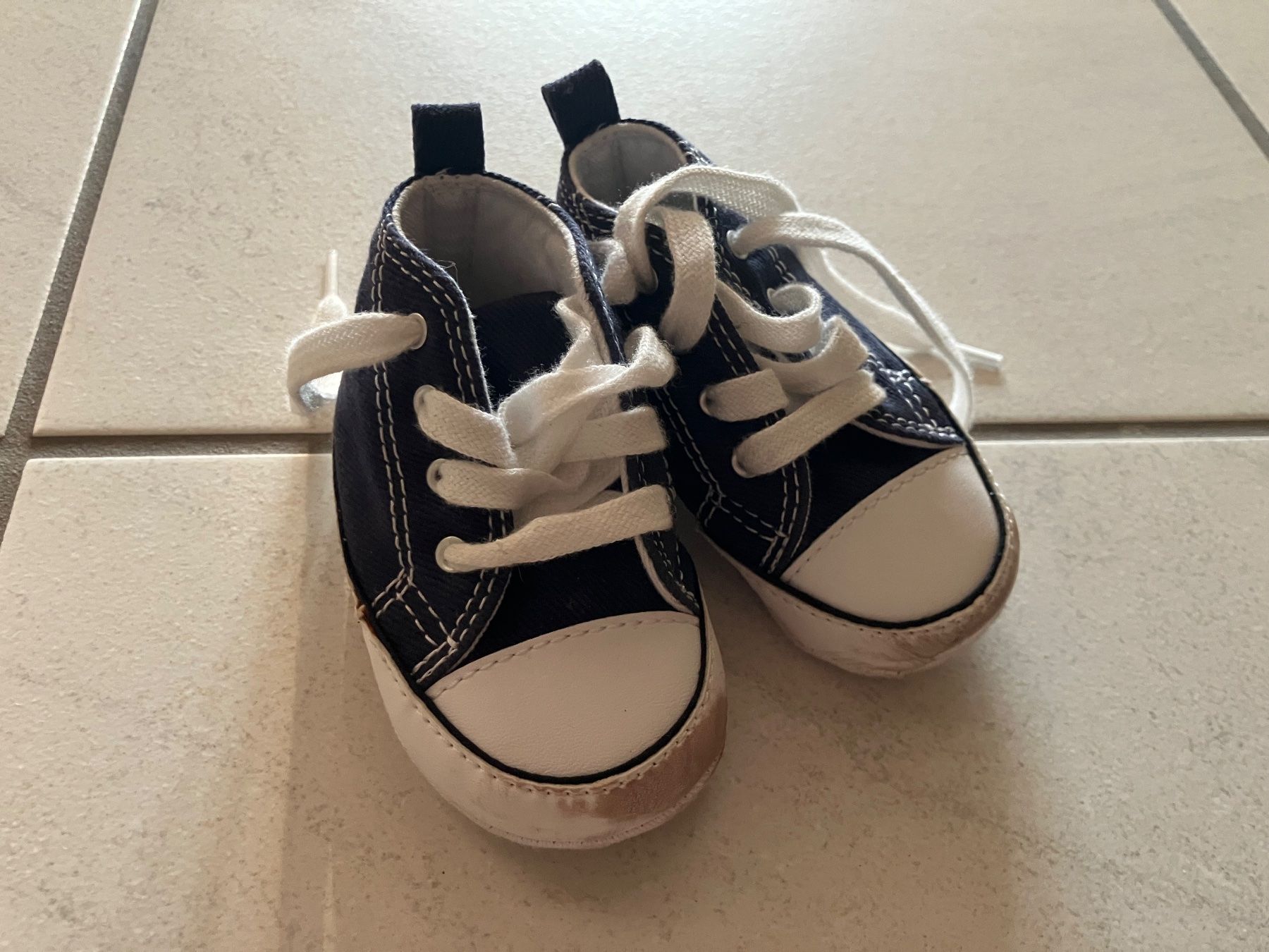 Converse Schuhe für Jungen: Converse Babyschuhe 18 – Gebraucht aus Chur von steffeli04 1