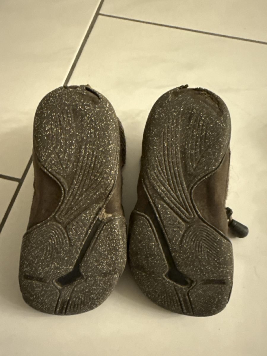 Wildling Schuhe für Jungen: Winter Wildlinge gr 24 – Gebraucht aus Ennetbürgen von NavierStokes 1