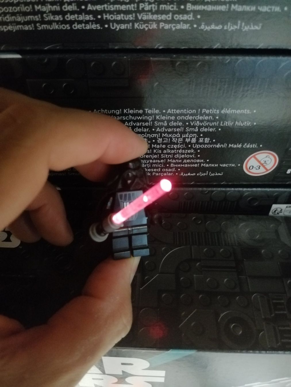 Lego Giocattoli: Lego Star Wars Darth Vader - Trans-Red Light-Up Lightsaber – Usato da Sils im Domleschg venduto da AMAG_AUDI_ZH 4