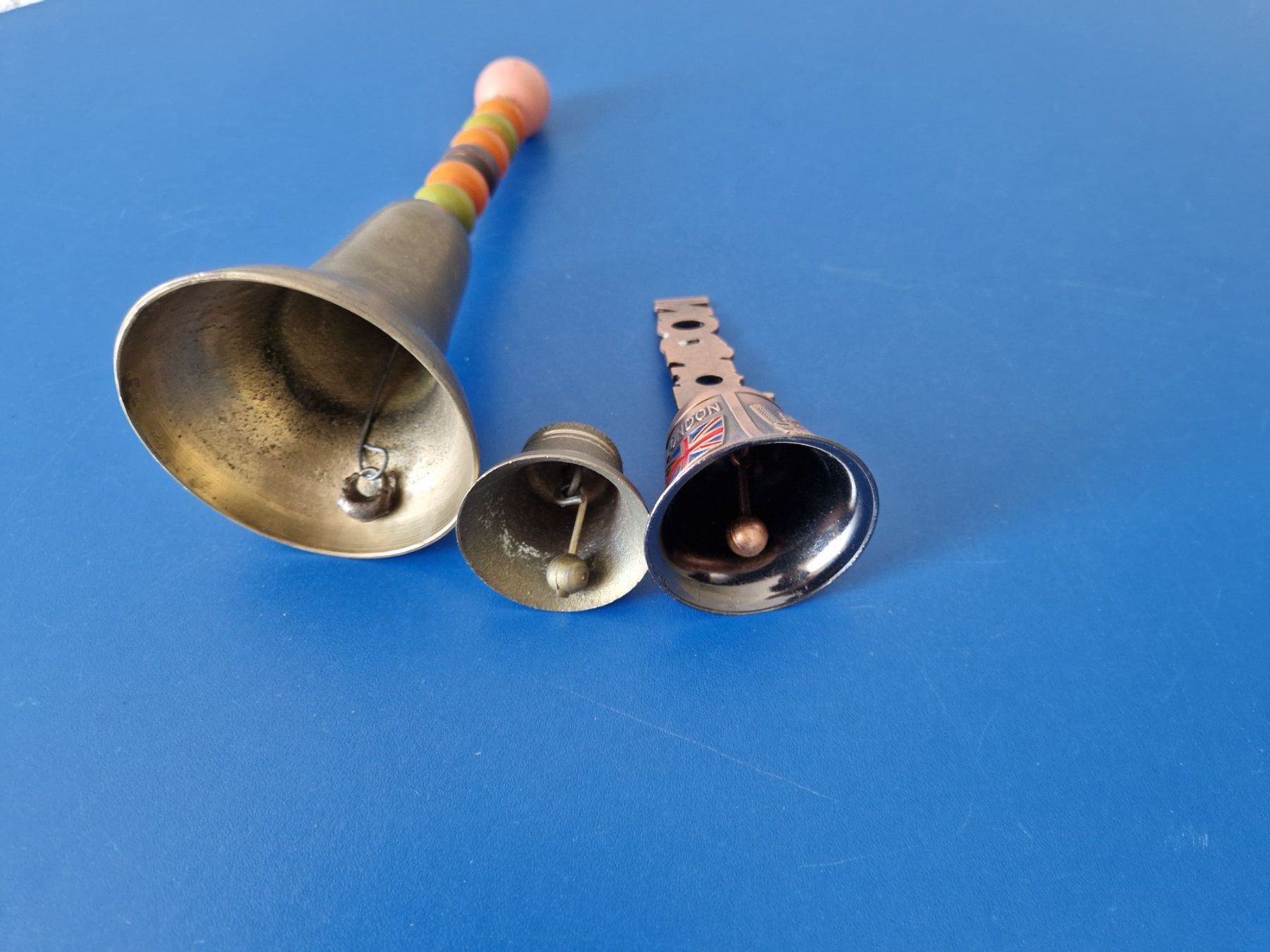Campanacci mucche: 3 kleine Glocken – Usato da Münchenbuchsee venduto da Aare22 1