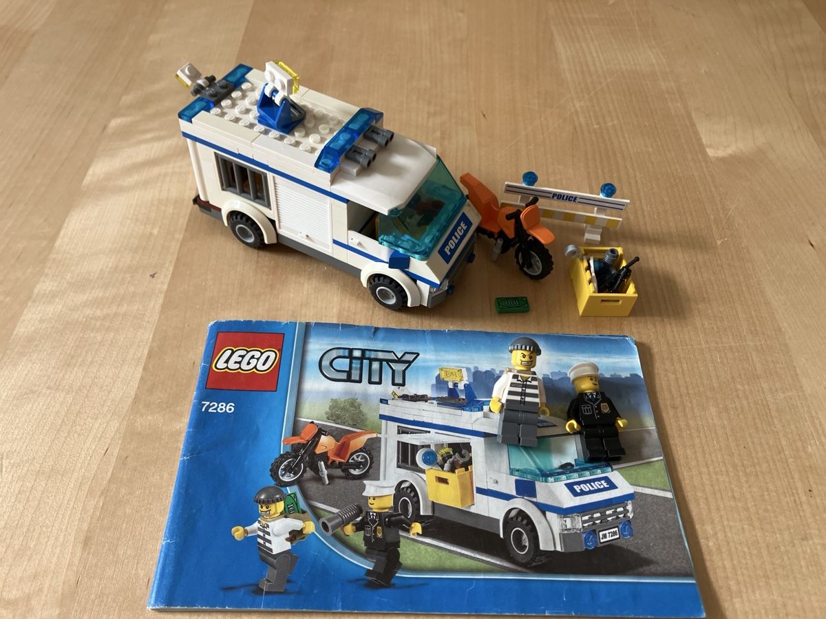 Lego Kit di costruzioni: Lego 7286 Prisoner Transporter  – Usato da Glarus venduto da Jhuber78
