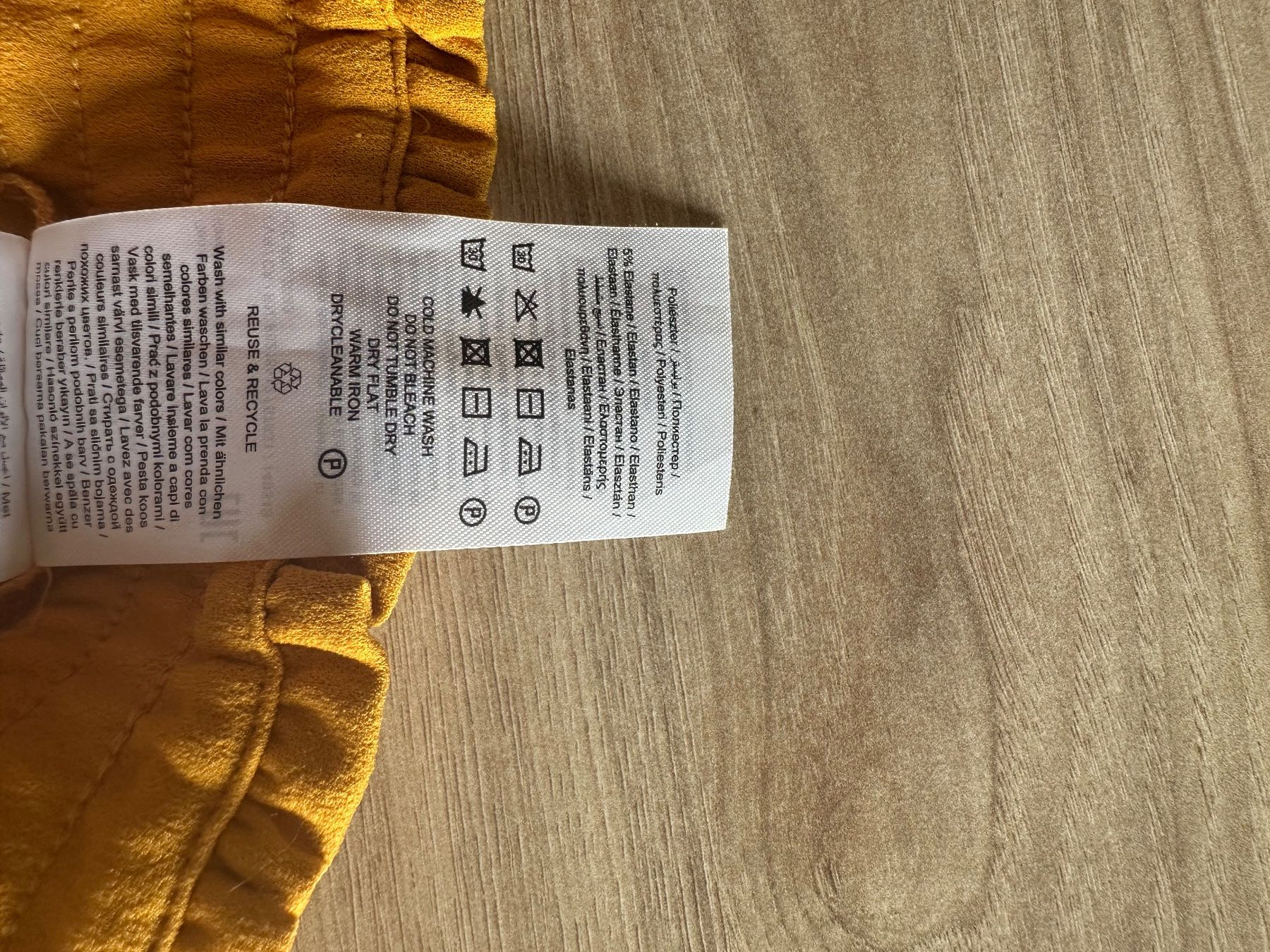Hosen: Pantalon jaune fluide – Neu (gemäss Beschreibung) aus Lausanne von sou_w9bl 6