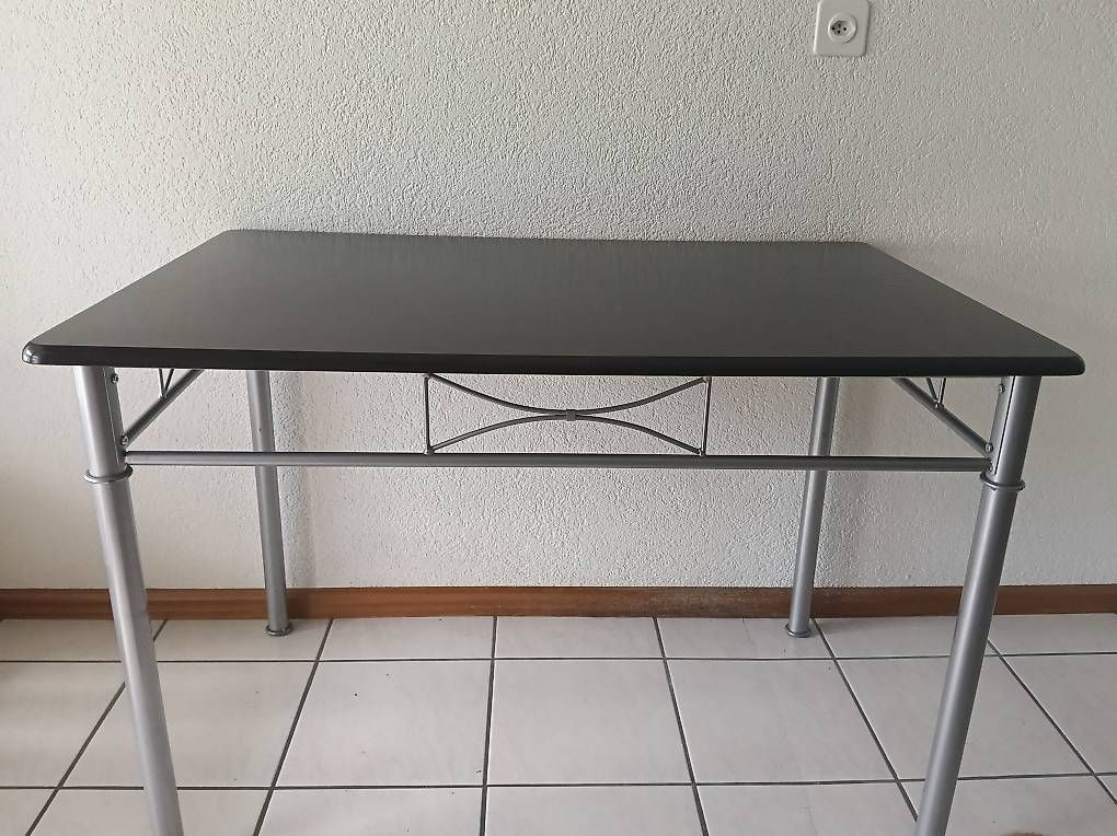 Tavoli: Table de cuisine  – Usato da Sierre venduto da ser_xl7g 1