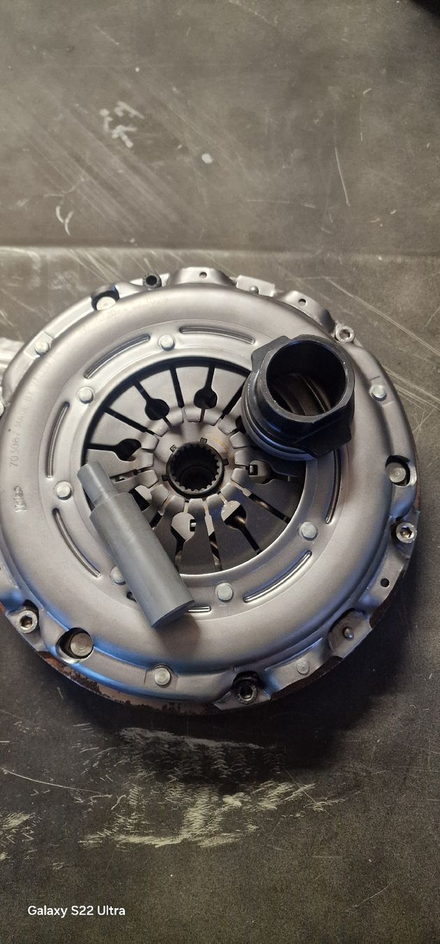 Valeo Toutes les pièces auto: Valeo Einmassenschwunrad Umbau kit – Neuf (Voir description) à Diessenhofen par nia_2k9h