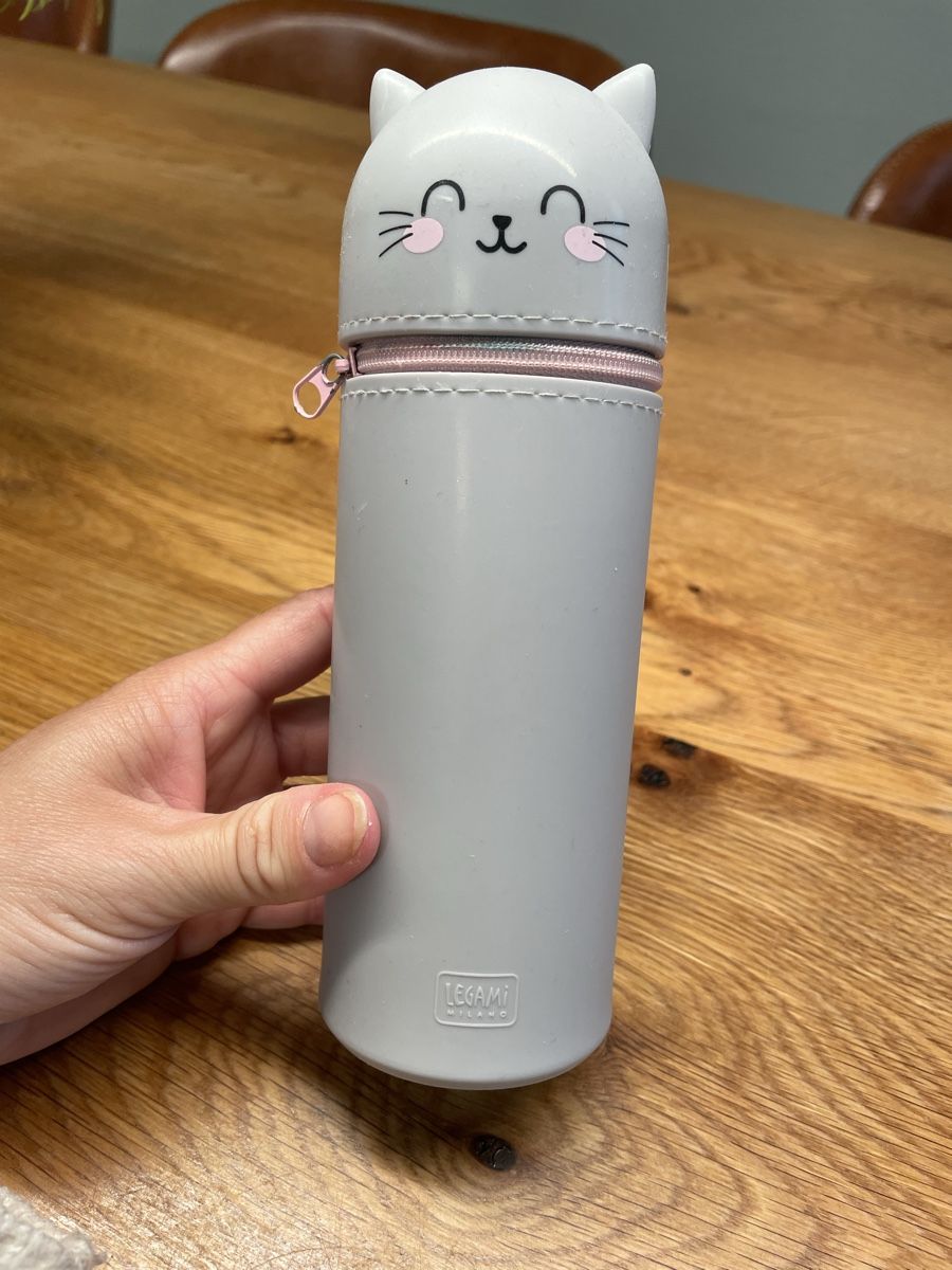 Legami Astucci : Federmappe Legami Milano Katze Etui – Usato da Niederbüren venduto da Poschti_19