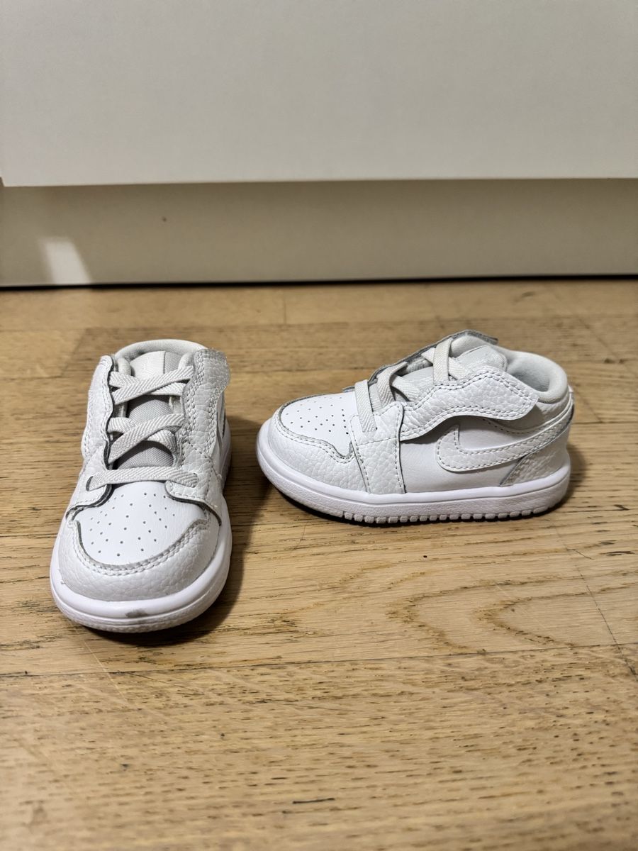 Nike Schuhe für Jungen: Kinderschuh Nike Gr.21 – Gebraucht aus Bottmingen von Giamonda88 1