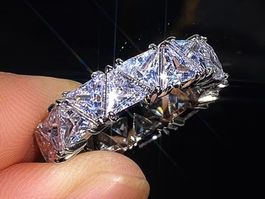 Luxus Elegante Gr: 19/9 Ring Zirkonia weiss Silberfarben