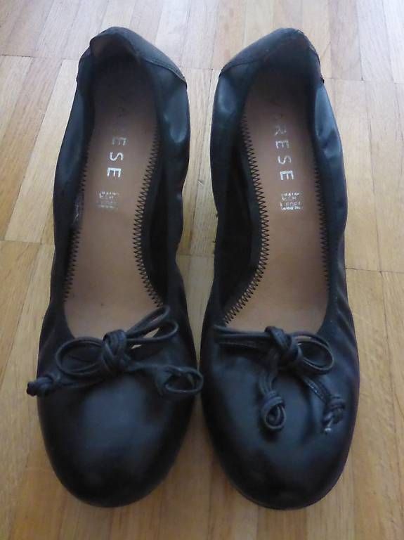 Scarpe da donna: Pumps schwarz Gr. 37 – Nuovo (secondo la descrizione) da Wettingen venduto da okatiki