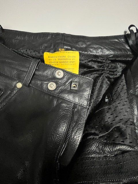 Pantaloni: Motorradhose Leder – Usato da Laufen venduto da Schmidlin 3
