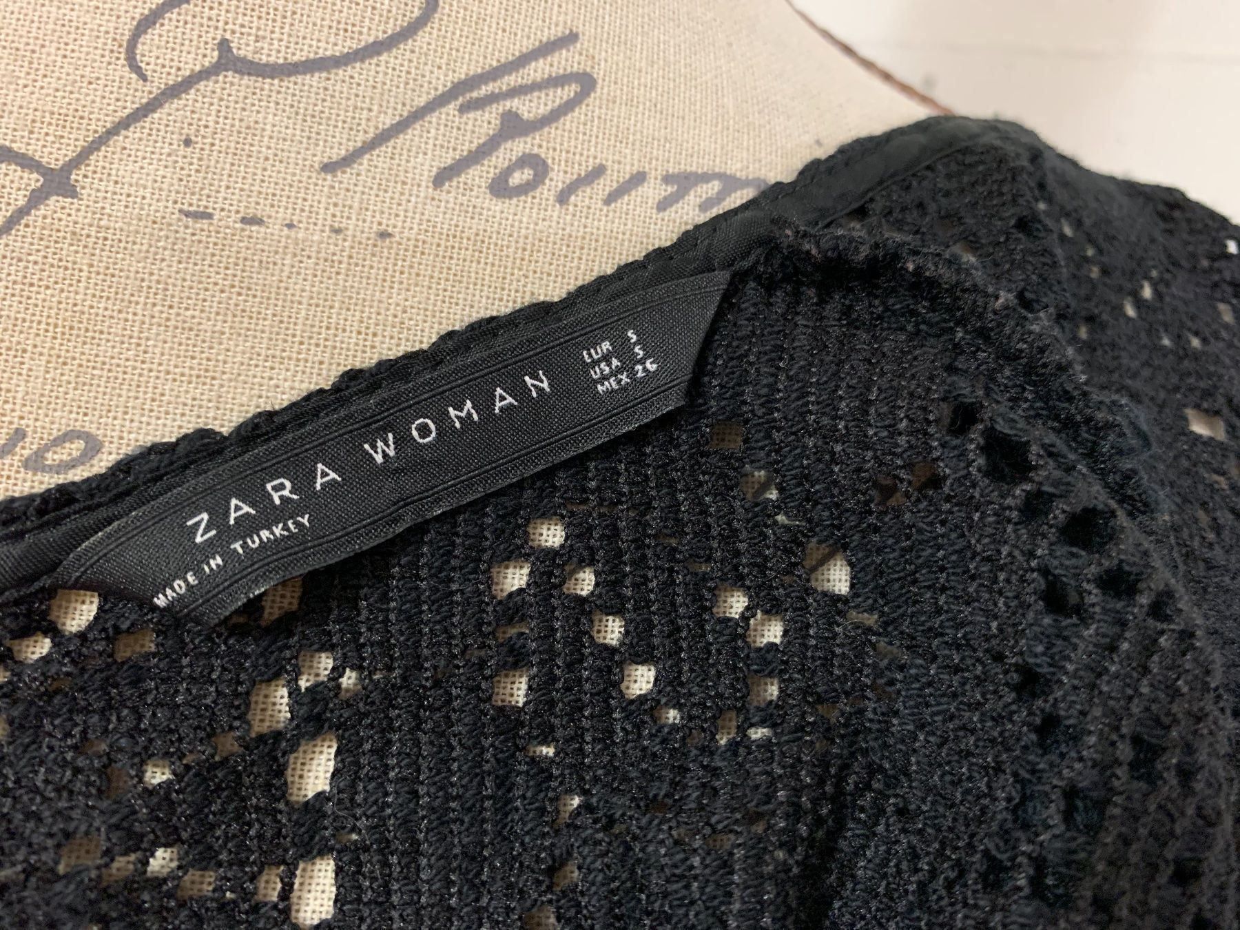 Zara Top: Zara Top schwarz Gr. S – Usato da Aarau venduto da Obdulia 2