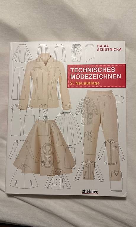 Bücher: Sachbuch "Technisches Modezeichnen" – Gebraucht aus Basel von R__Mueller
