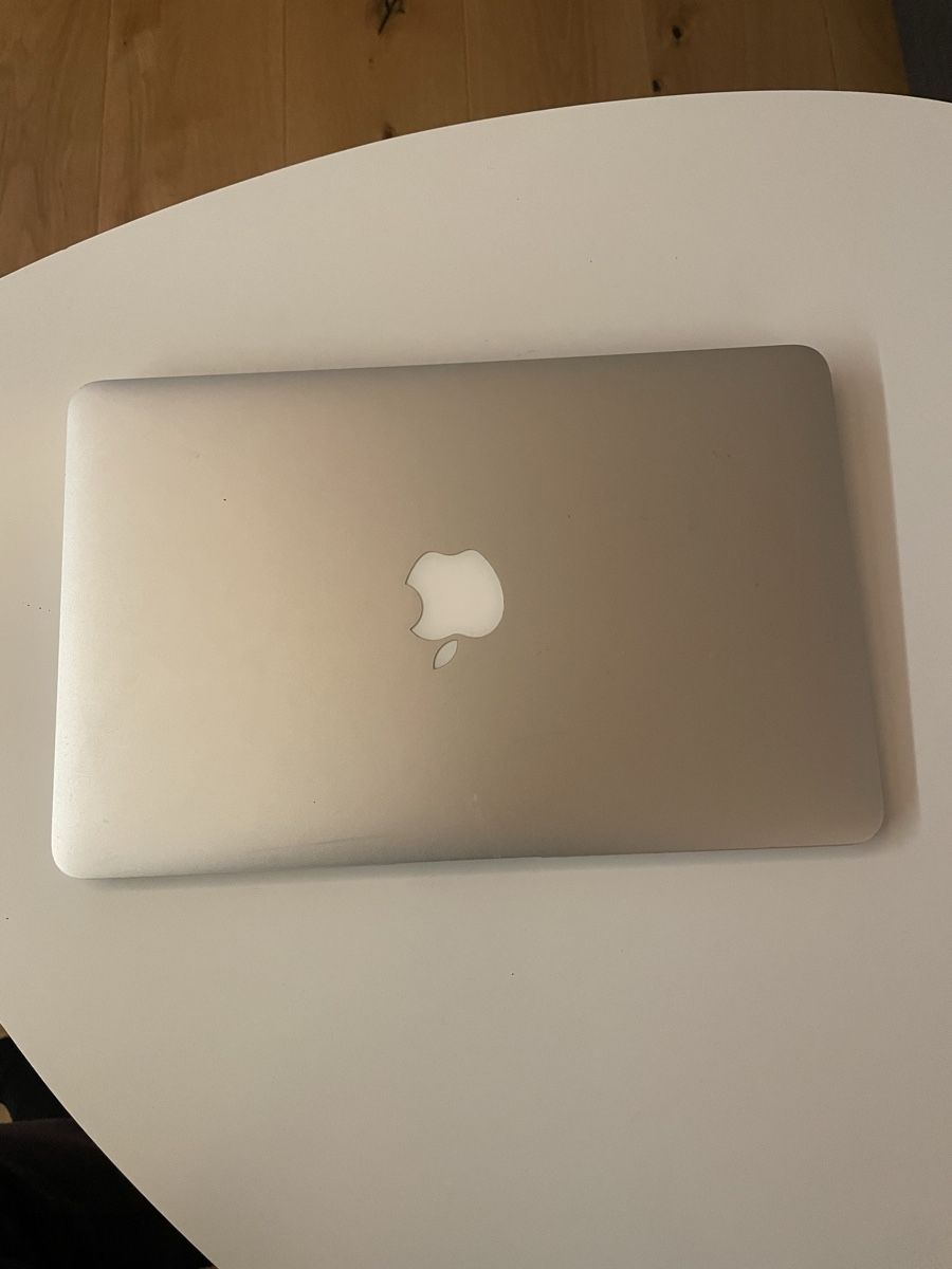 Apple Notebook: MacBook Air 11", 2014, i5, 4GB RAM – Usato da Wilderswil venduto da bwe_69gc