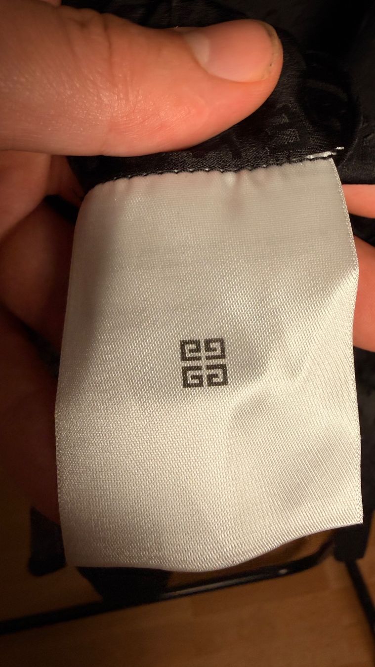 Givenchy Camicie: Givenchy Hemd – Nuovo (secondo la descrizione) da Burgdorf venduto da ime_f9f6 6