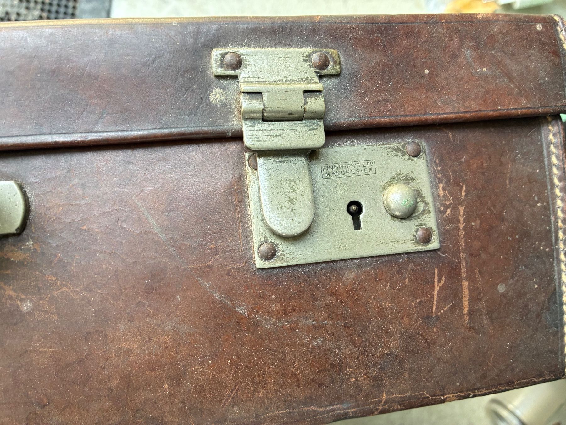Valigie: Valise ancienne anglaise Finnigans – Usato da Paudex venduto da micinque 4