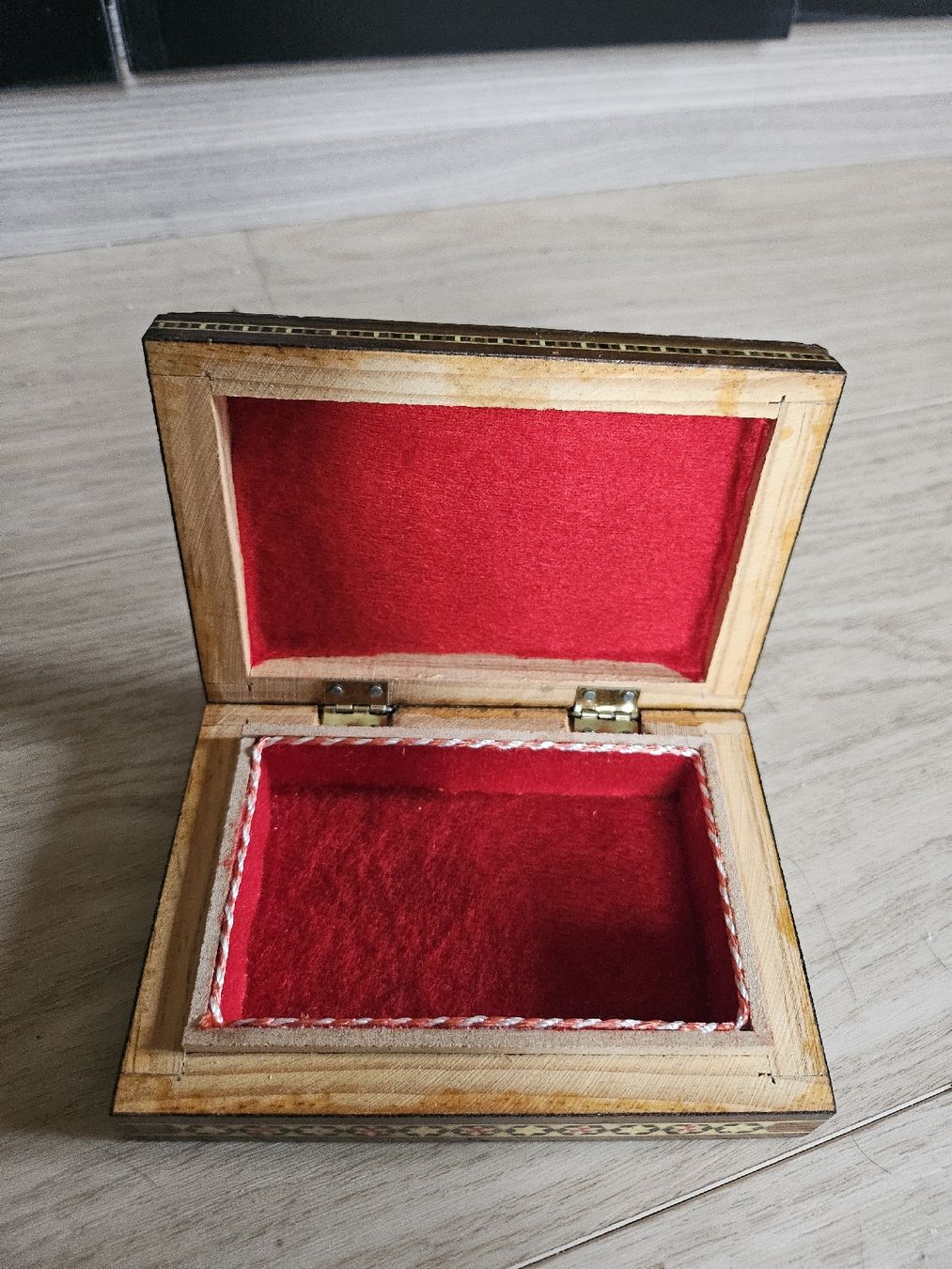 Dosen: Boîte en bois décorative - Souvenir du Liban – Gebraucht aus La Joux FR von car_ck96 5