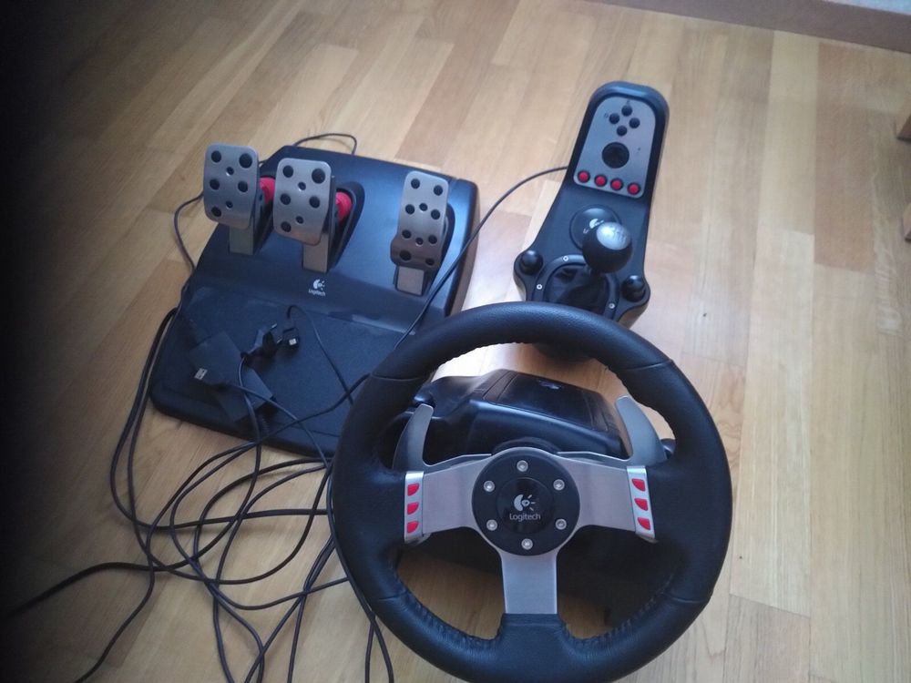Logitech G27 ab 1. Kaufen auf Ricardo