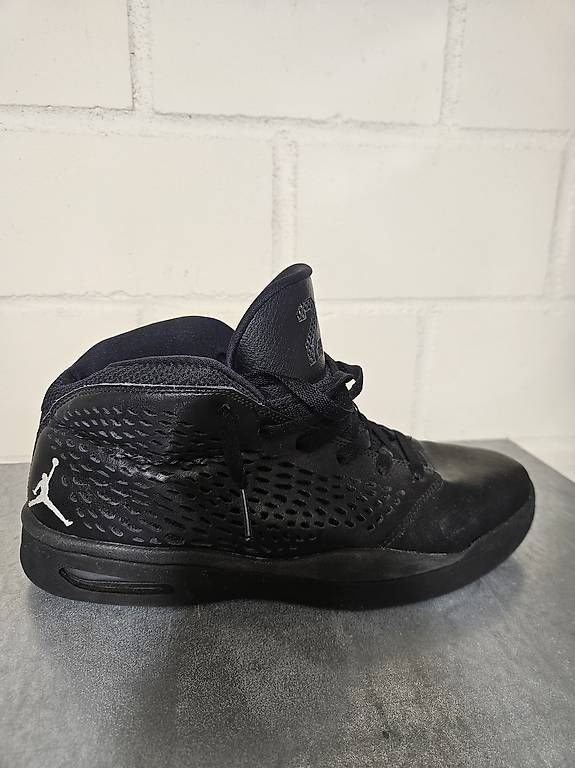 Scarpe da uomo: Jordan Flight Schuhe 44 – Usato da Füllinsdorf venduto da orazio23 2
