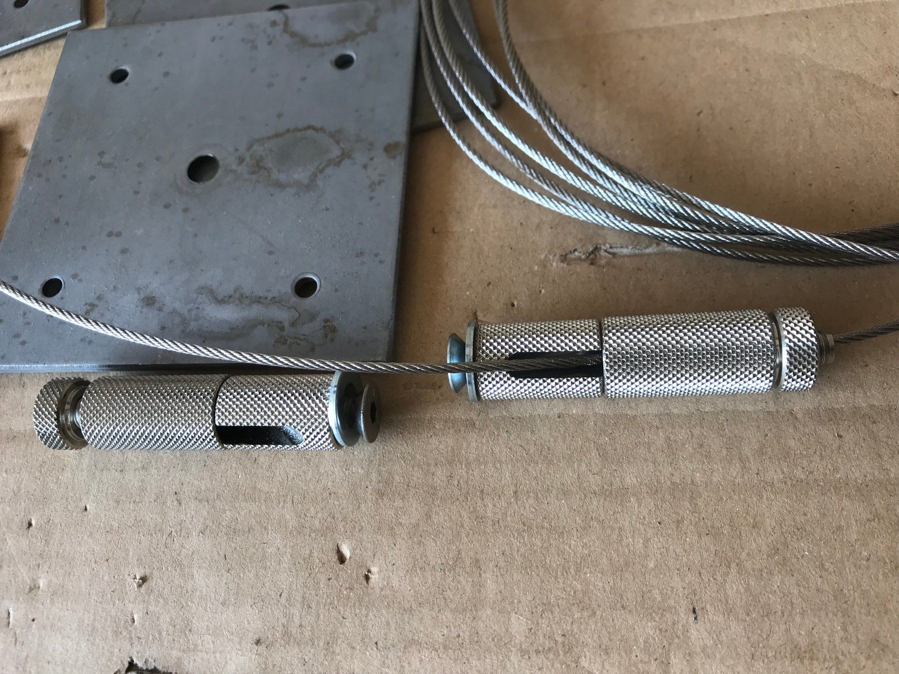 Ferramenta: Drahtseilhalter Gripper Abhängesystem – Usato da Unterkulm venduto da Fabulirius 3