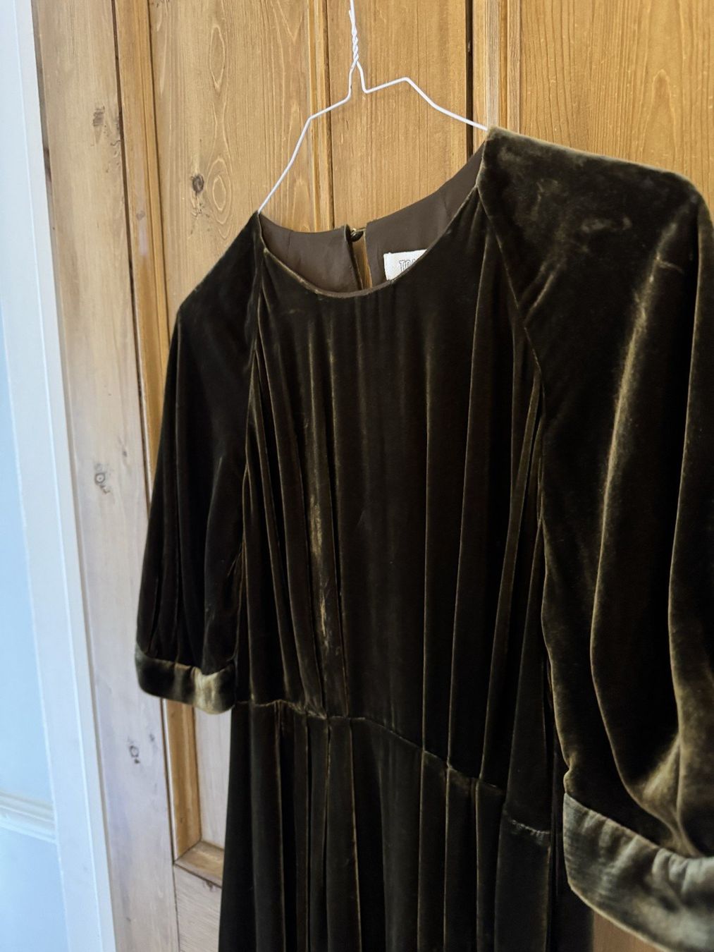 Vestiti: TOAST Kleid Samtkleid – Usato da Luzern venduto da Aleoschli 2