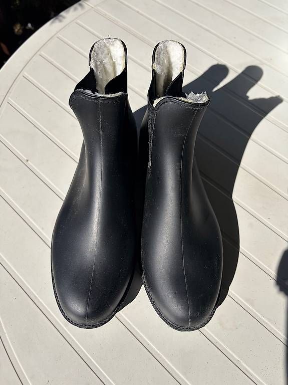 Scarpe da donna: Bottines déquitation neuves fourrées 38 – Nuovo (secondo la descrizione) da Villars-sur-Glane venduto da apetit
