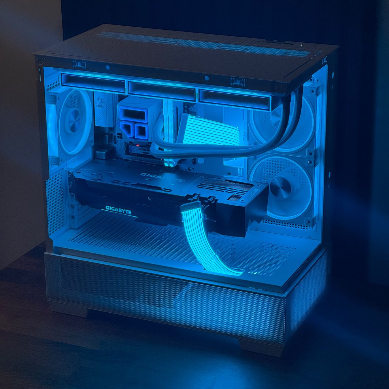 PCs: PC Gaming aesthetic RTX 3070TI / Ryzen 5 3600 – Neu (gemäss Beschreibung) aus Préverenges von VisionPCs 3
