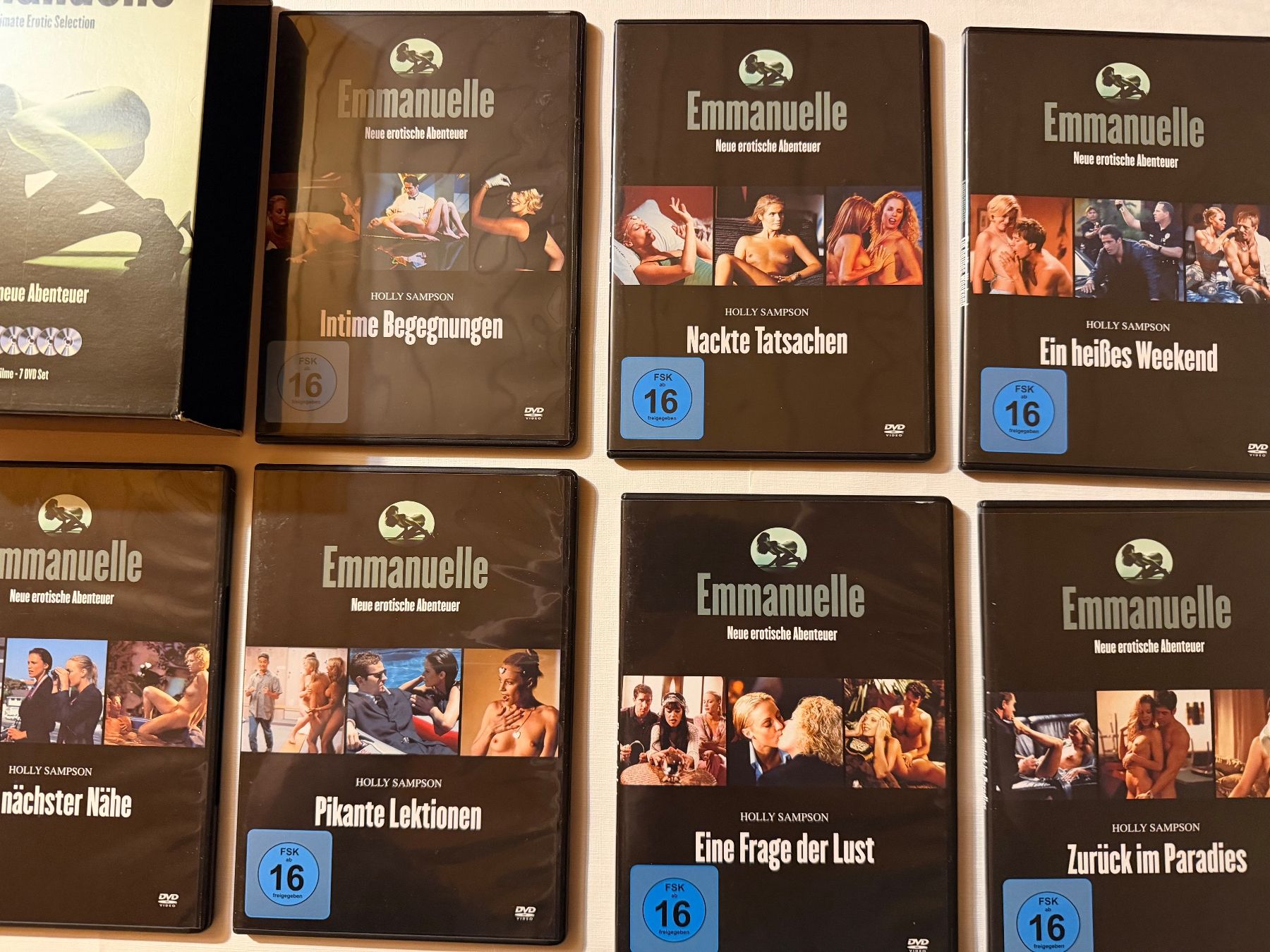 Tutti i DVDs: Emmanuelle Ultimate Erotic Selection - 7 DVD Set – Nuovo (secondo la descrizione) da Bern venduto da Baron010 4