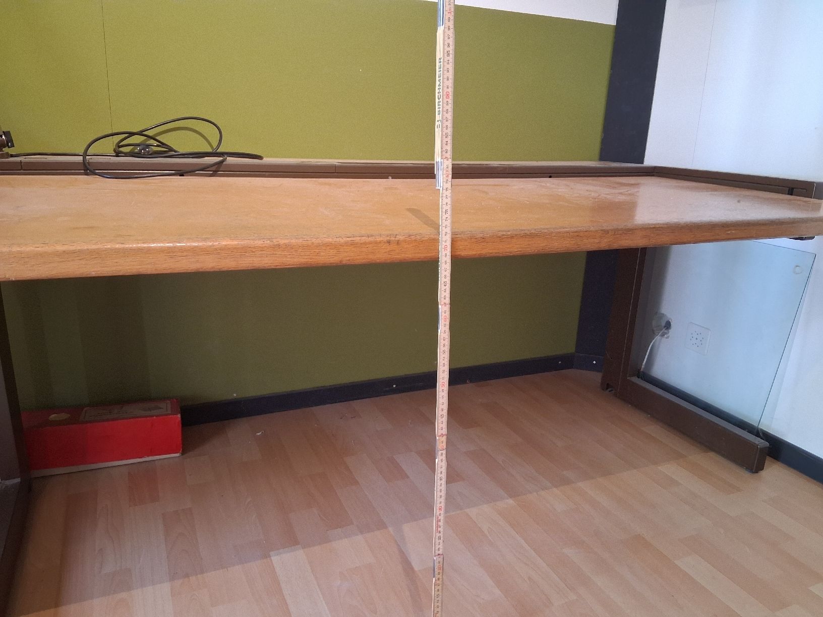 Scrivanie: Bürotisch – Usato da Herznach venduto da ccchristian 1
