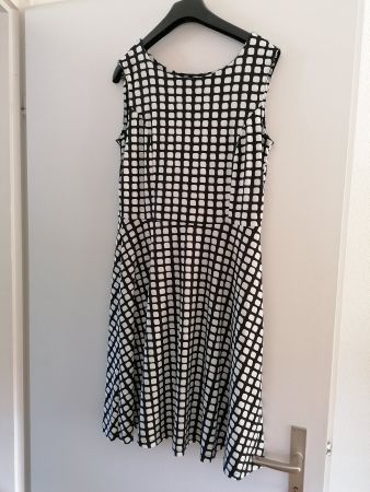 herziges kleid MORE & MORE gr. 36