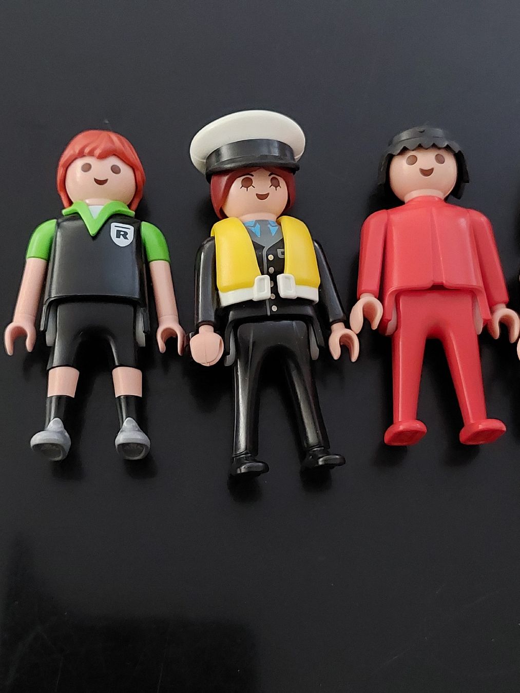 Playmobil Spielzeuge: 5 Playmobil  Figuren  – Gebraucht aus Zetzwil von lanst08 2