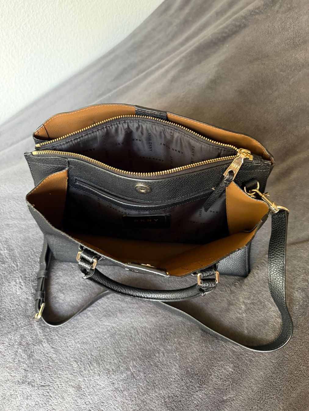 DKNY Borse da donna: Handtasche – Nuovo (secondo la descrizione) da Zürich venduto da elg_rqw7 4