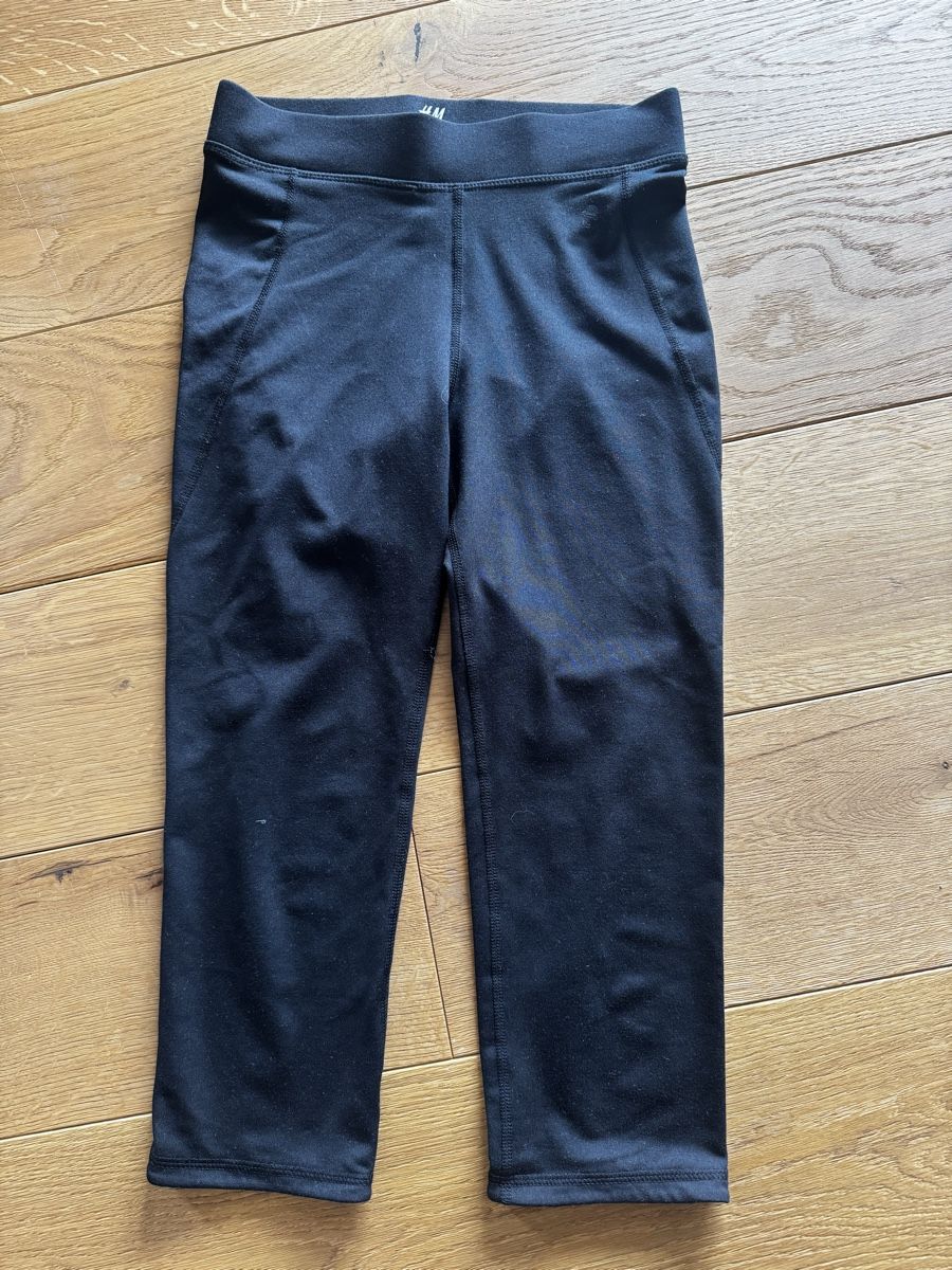 H&M Leggings: 3/4 Sporthose – Gebraucht aus Schaan von kri_tsw8