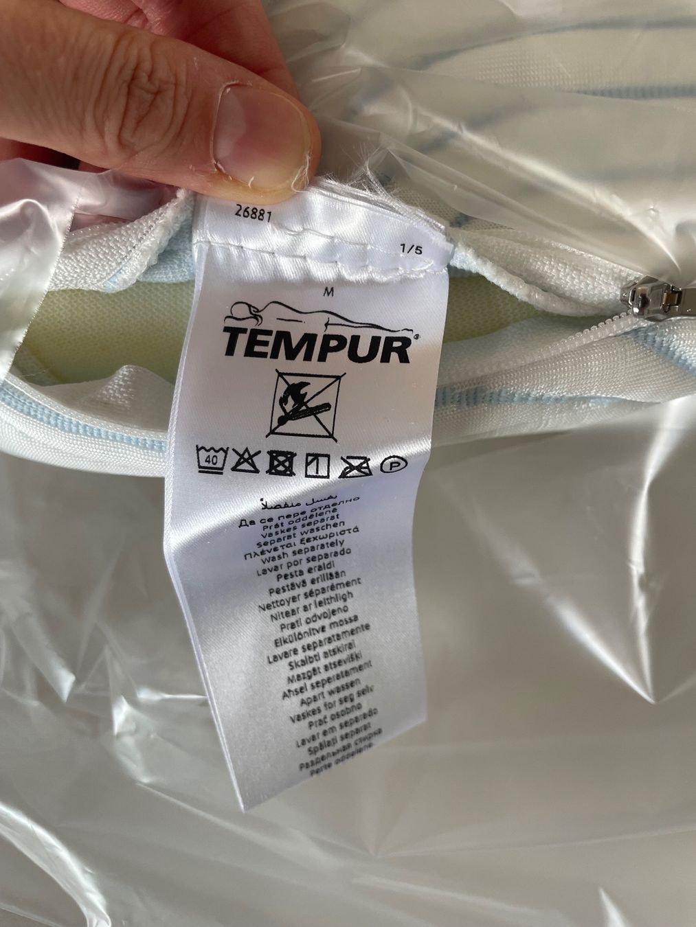 Tempur Cuscini: TEMPUR Shape SmartCool Schlafkissen M – Nuovo e nell'imballaggio originale da St. Gallen venduto da rap_wm5l 5