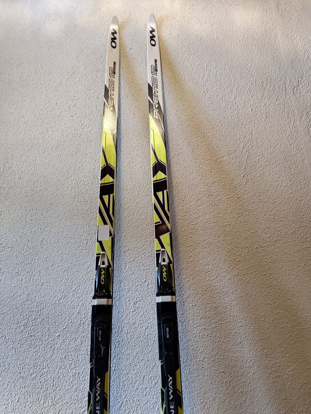 Sci: Skating-Ski Oneway – Usato da Biel/Bienne venduto da Linanius 1