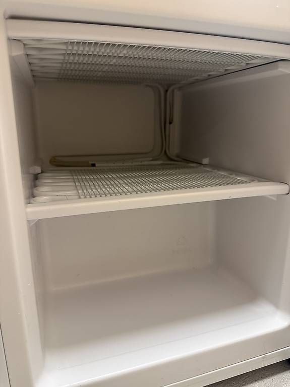 Congelatori: Gefrierschrank Kibernetik 32L – Usato da Niederweningen venduto da ScaredyCat 1