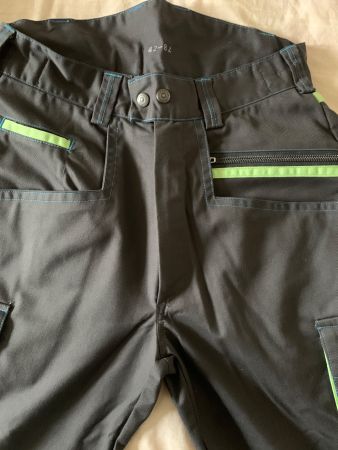 Coole Arbeitshose, Grösse 42-82, neuwertig für den Job!