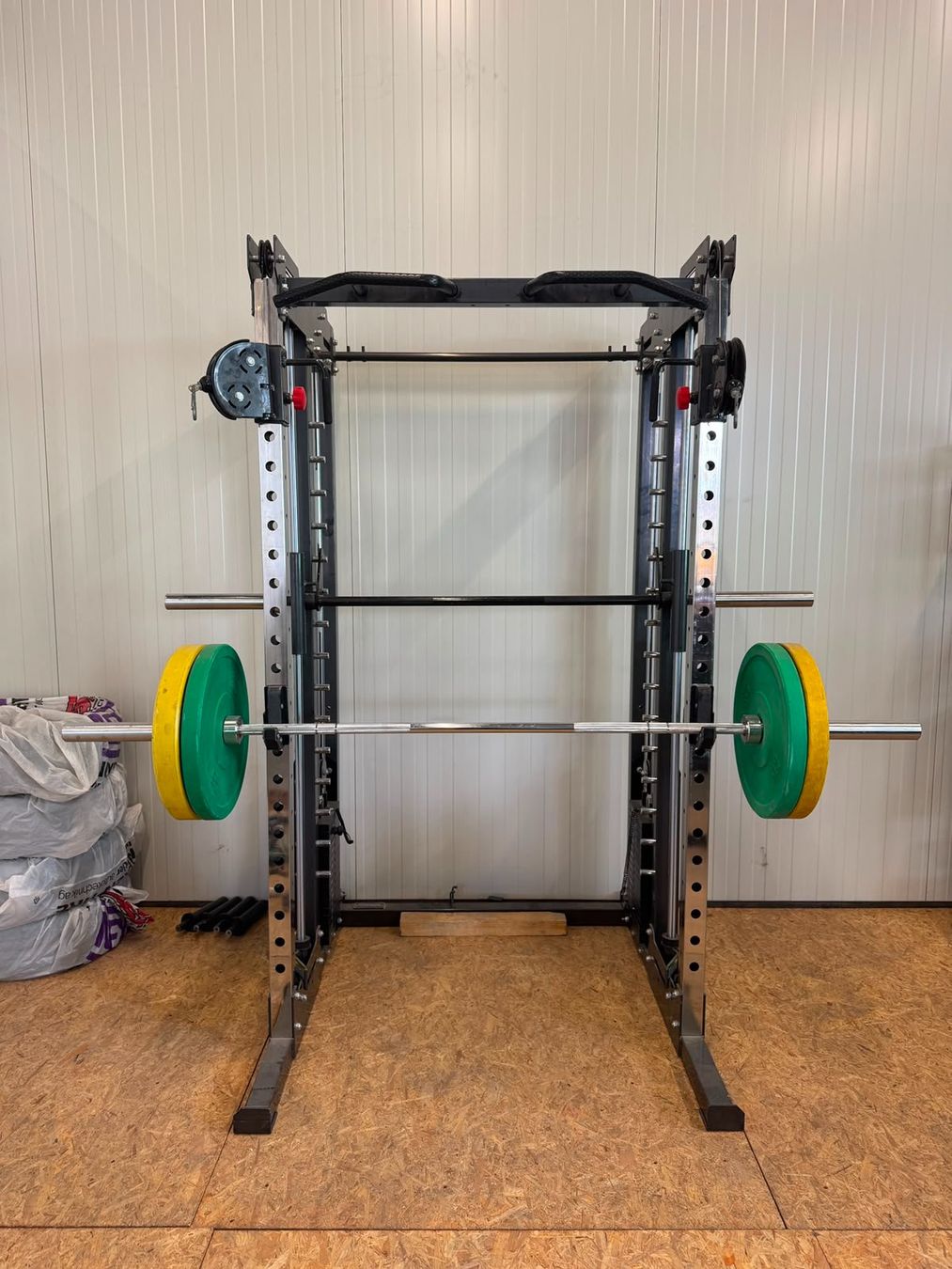 Hometrainer: Smith Machine mit Bank und diversem Zubehör – Usato da Schleitheim venduto da waeckerlin 3