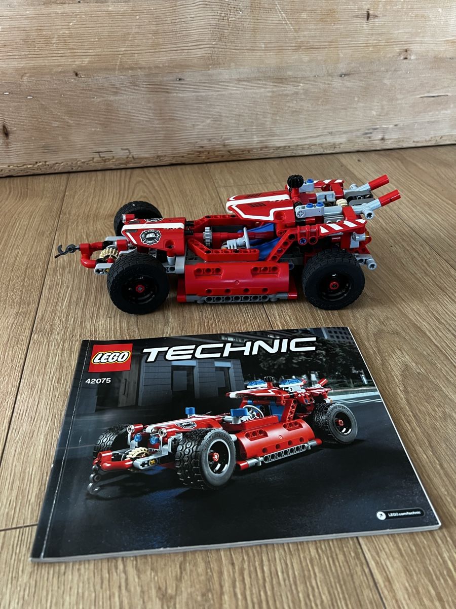 Lego Kit di costruzioni: Lego Technic Rennauto 42075 – Usato da niedergösgen venduto da xiquinha