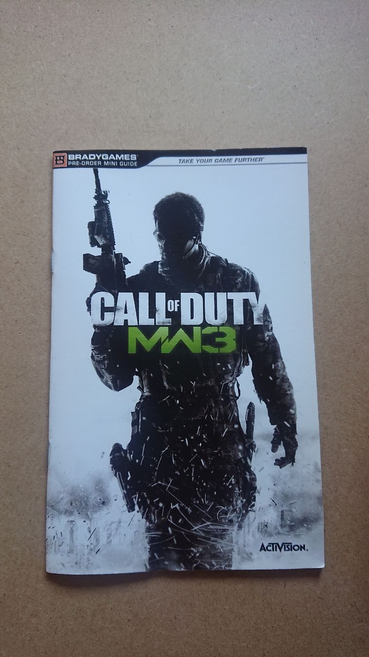 Dokumente: Call of Duty MW3 Pre-Order Mini Guide - – Gebraucht aus Chur von FreakofRarity