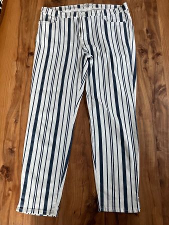 schöne, gestreifte Hose von BRAX, Grösse 44