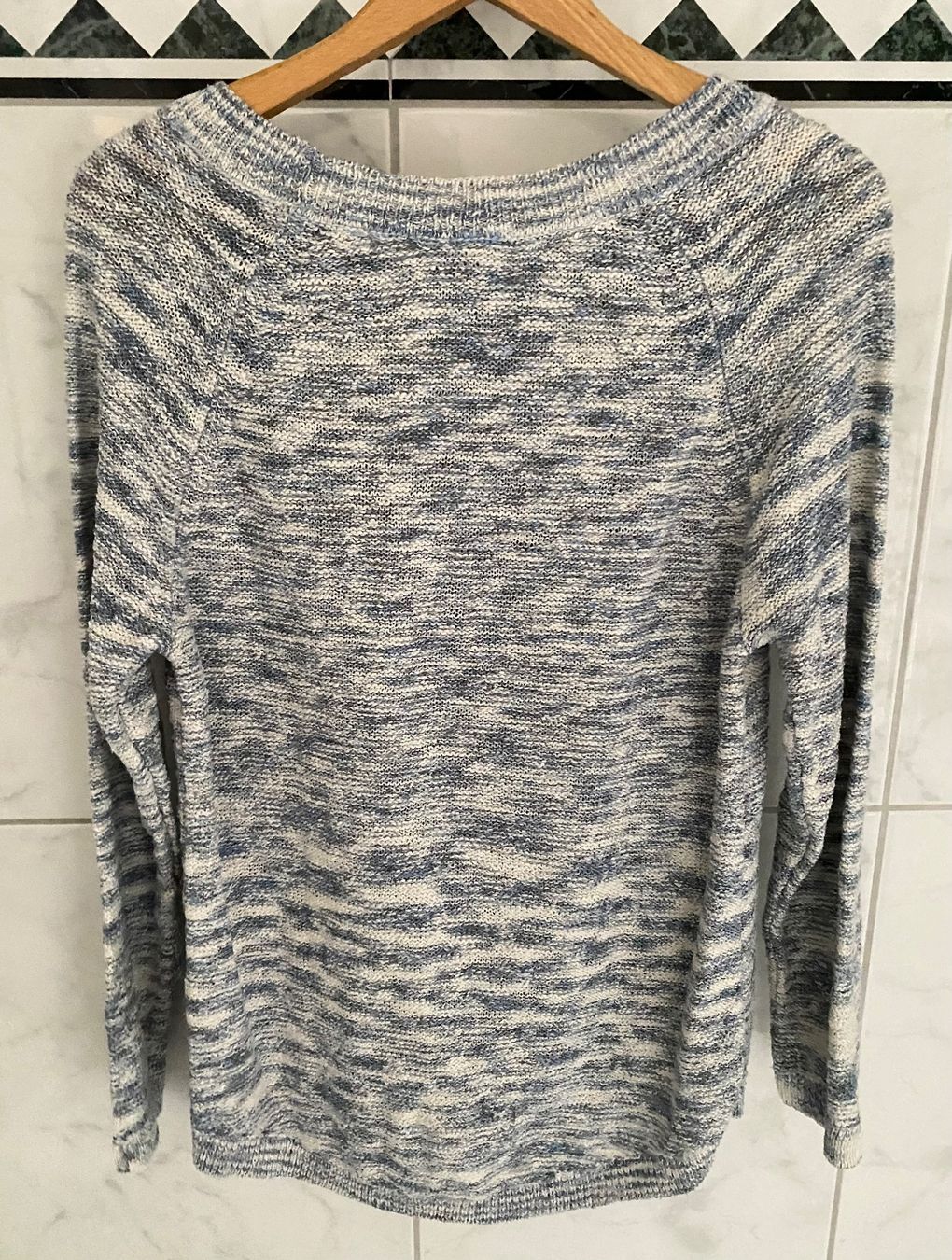 Pullover & Sweatshirts: Street One Strickpullover, weiss-hellblau, Gr. 40 – Gebraucht aus Niederhasli von Erwied 1
