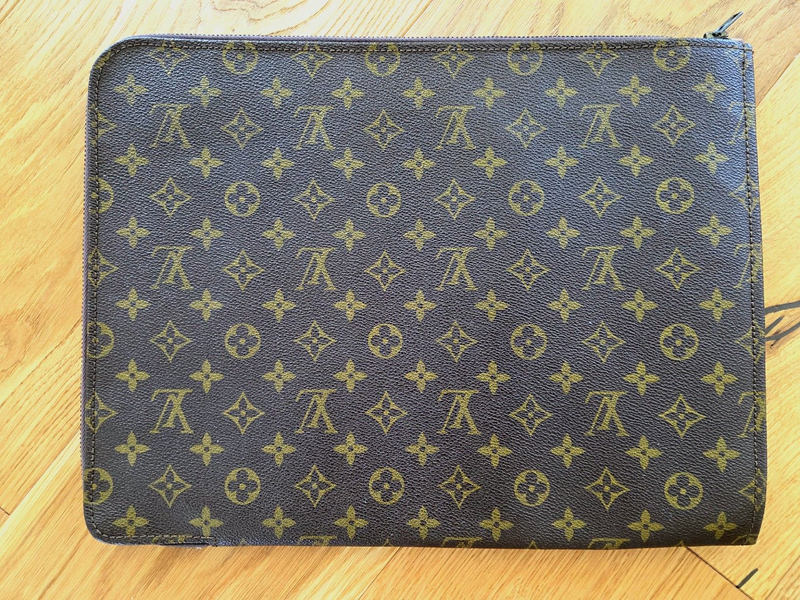 Louis Vuitton Valigie & Borse: Original Louis Vuitton Aktentasche/ Laptoptasche – Usato da Schmitten FR venduto da Pulda 1