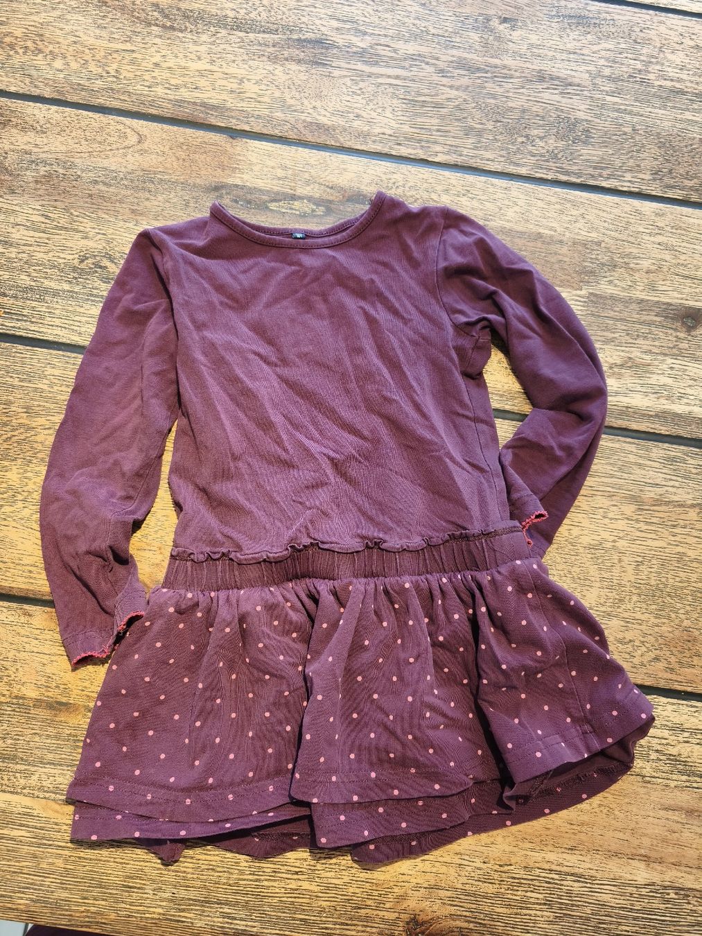 Kleiderpakete & -sets: 3 Kleider / 1 Pulli Grösse 104 – Gebraucht aus Busswil BE von Mango87 3