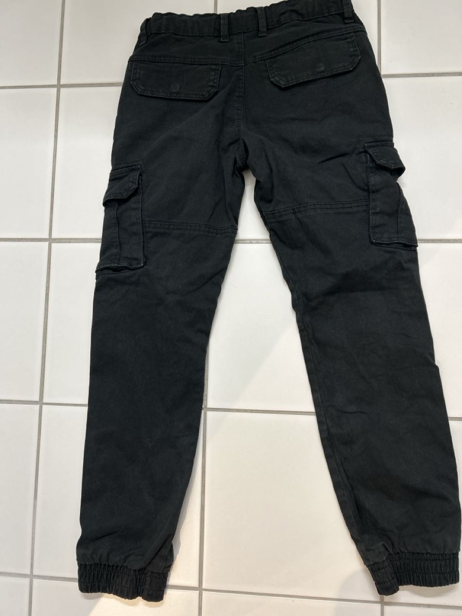 Pantalons: Cargo Hose schwarz Grösse 152 – Neuf (Voir description) à Riehen par mittwoch81 2