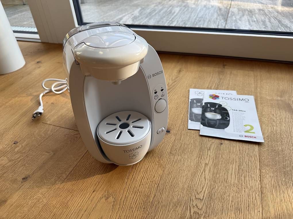 Macchine per caffè & Macchine per espresso: Tassimo Kaffeemaschine von Bosch  – Usato da Bottmingen venduto da OliviaM06 1
