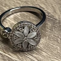 Elegant Flower Ring, Silver Tone, New Spring Jewellery!