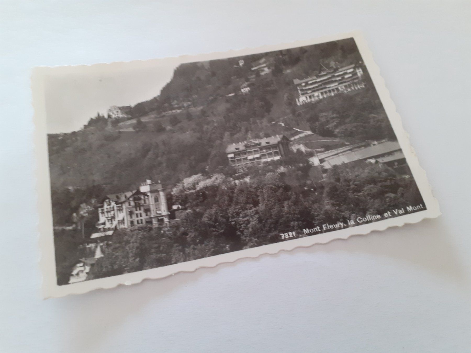 Cartoline postali: MONT FLEURY - la COLLINE et VAL MONT – Usato da Winterthur venduto da Ornyx7