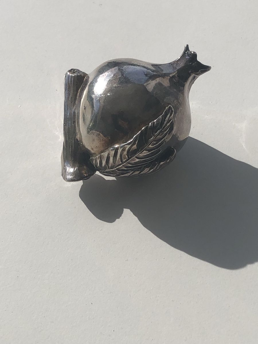 Figuren: Granatapfel Silber? – Gebraucht aus Arbon von Wladimir1