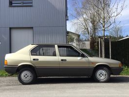 Alfa Romeo 33 Quadrifoglio ORO